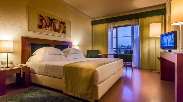 Twin Room with Pool View and Extra Bed (3 Adults)