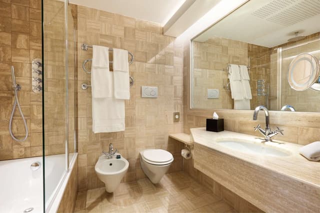 TWIN GUEST ROOM