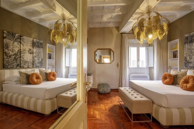Ambassador Apartament (Via Mario De' Fiori 59/A)