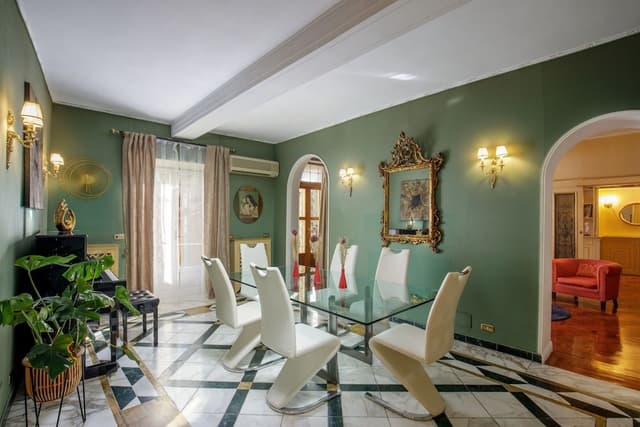 Ambassador Apartament (Via Mario De' Fiori 59/A)