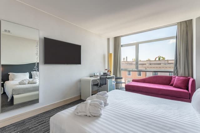 Deluxe Room, 1 King Bed