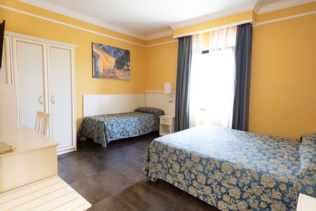 Family Room, Non Smoking, Courtyard View