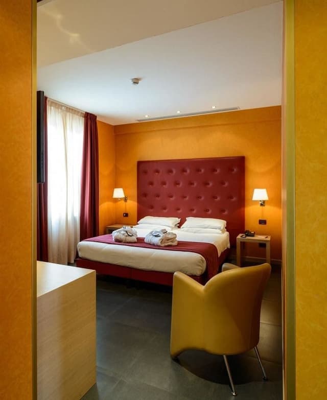 Comfort Room, 1 Queen Bed
