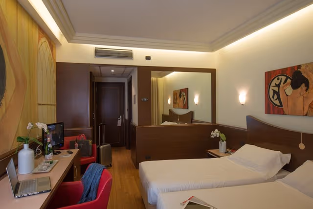 Standard Twin Room