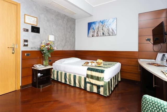 Single Room with Single Bed