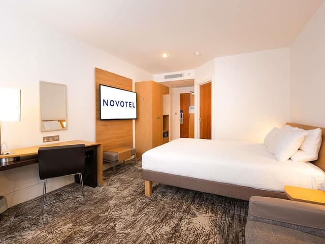Standard Room, 1 Queen Bed with Sofa bed