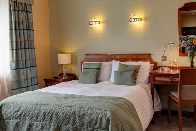 Suite, 1 Double Bed, Non Smoking, Ensuite