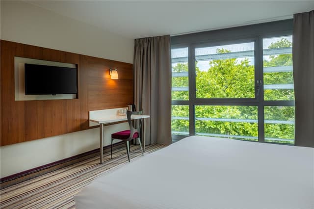 KING ROOM WITH VIEW