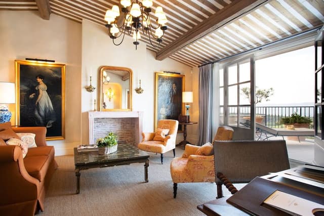 Duc de Soubise Terrace Suite