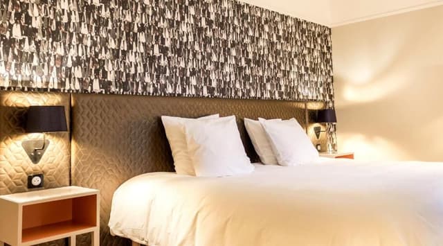 Prestige Room