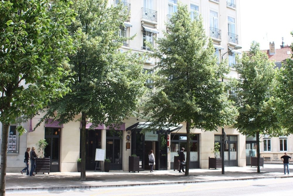 GRAND HOTEL DE L'UNIVERS2
