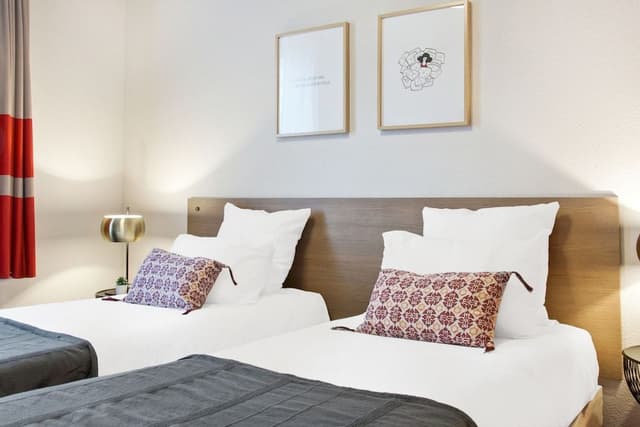 Studio, 2 Twin Beds