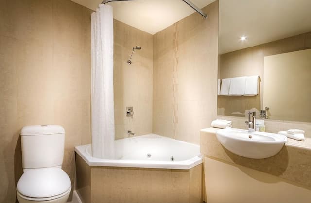 Executive Room, Multiple Beds, Non Smoking (Larger Room)