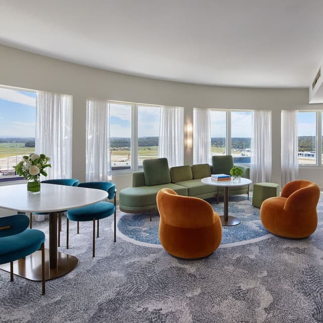 Spa Suite - Runway View
