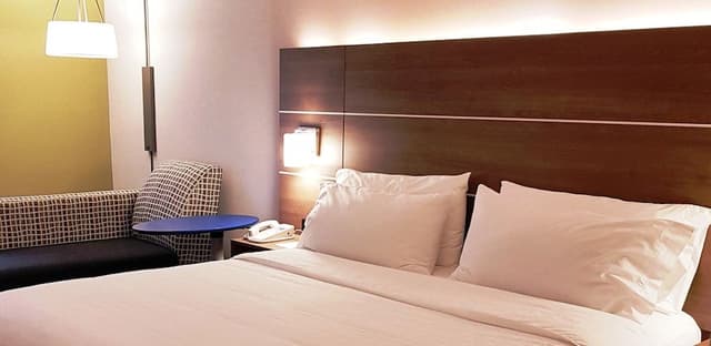 Standard Room, 1 King Bed
