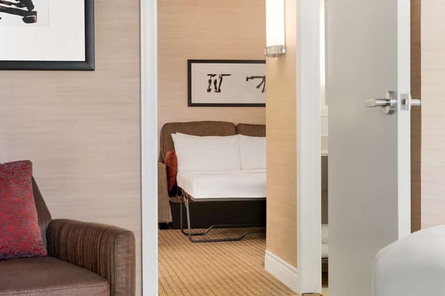 2 DOUBLE BEDS JUNIOR SUITE