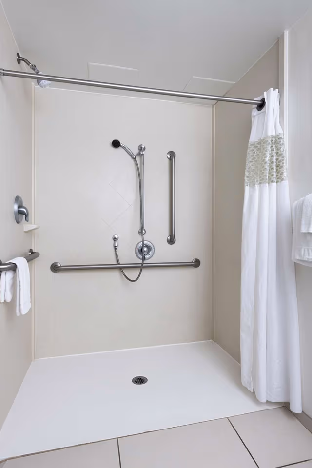 2 QUEEN BEDS ACCESSIBLE ROOM NONSMOKING