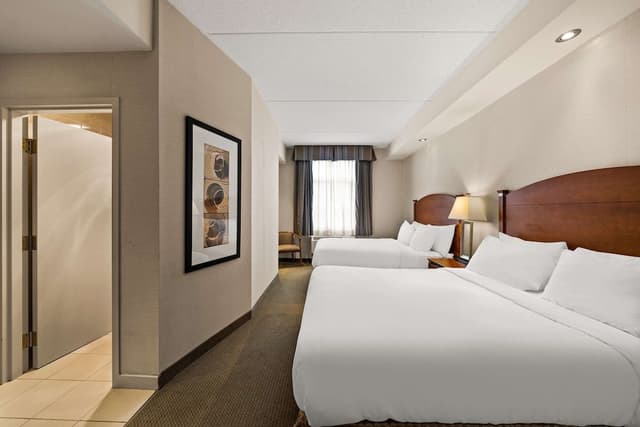 Suite, 2 Queen Beds, Non Smoking, Kitchenette (with Sofabed)