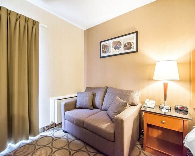 Executive Room, 1 King Bed with Sofa bed, Non Smoking, Ground Floor