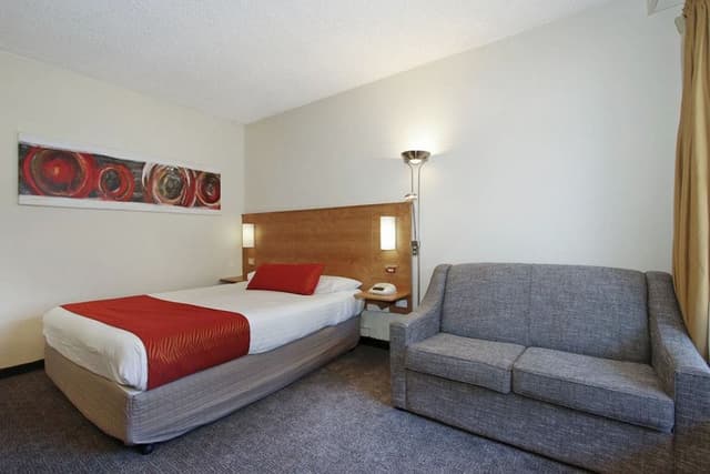 Deluxe Room, 1 Queen Bed, Non Smoking