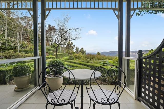 Grand Deluxe Valley View
