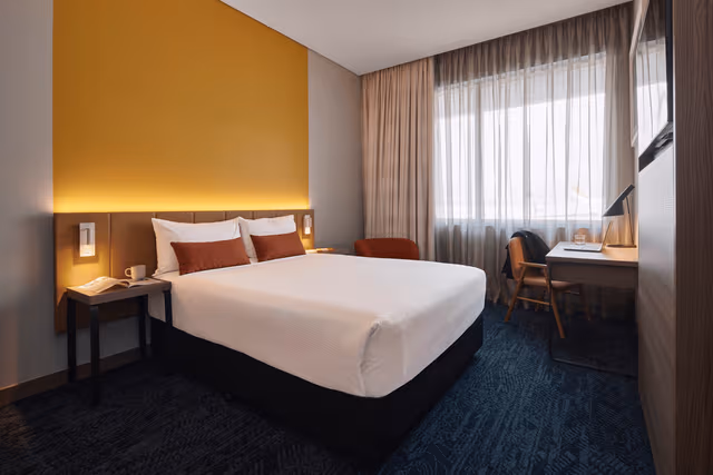 Deluxe King Room