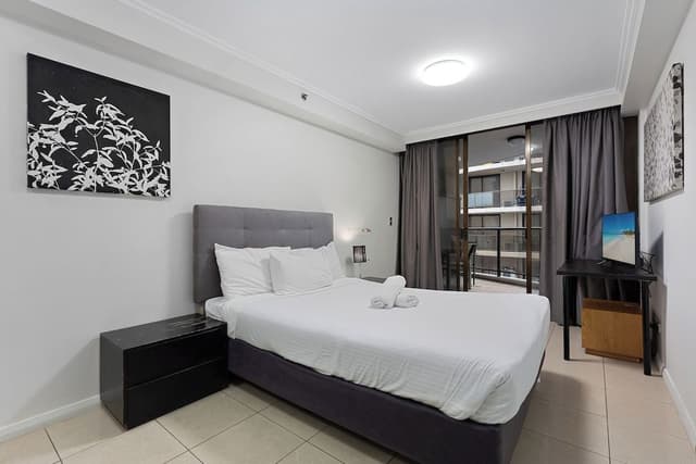 Studio Apartment