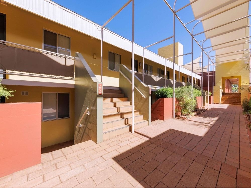 Emu Walk Apartments3
