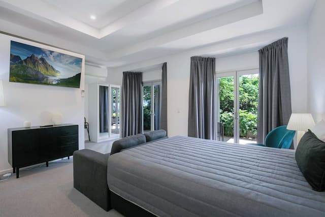 Executive Family Room