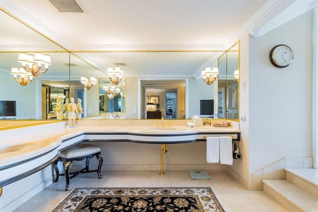 Stamford Suite