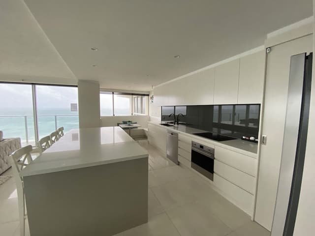 Apartment, 2 Bedrooms (Absolute Beach Front)