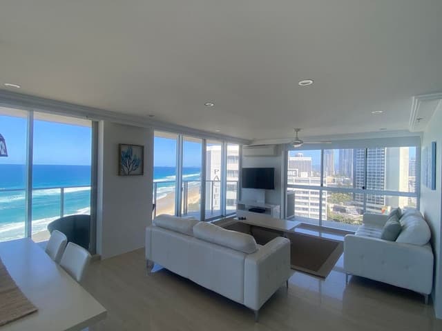 Premium Apartment, 3 Bedrooms (Absolute Beach Front)