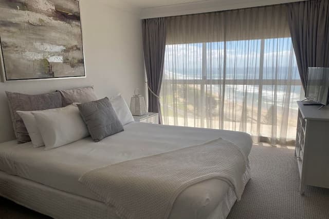 Apartment, 2 Bedrooms (Absolute Beach Front)