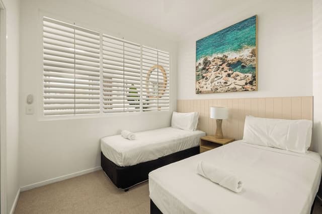 Two-Bedroom One-Bathroom Apartment with River View