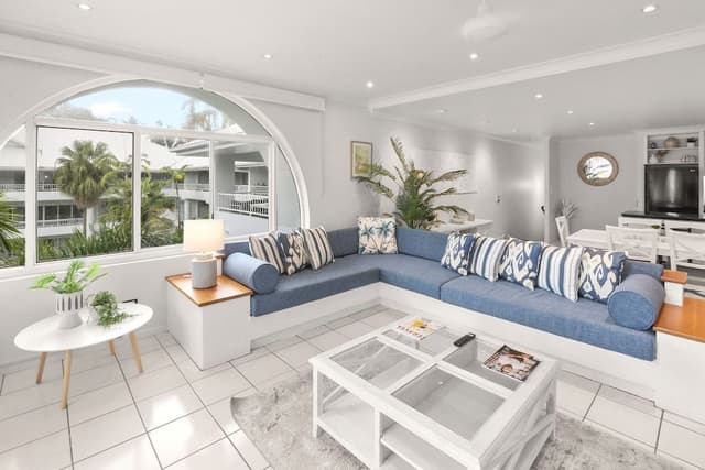 3 Bedroom Pool View Apartment - Complimentary Parking, WiFi and Daily Beach Yoga