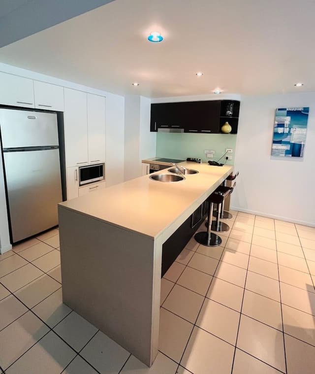 2 Bedroom 2 Bathroom Garden View Spa Apartment
