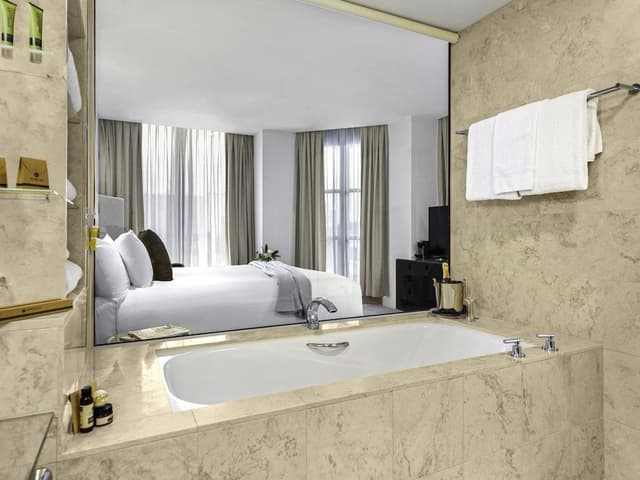 Peppers Deluxe Room