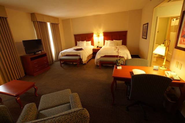 2 QUEEN BEDS STUDIO SUITE NONSMOKING