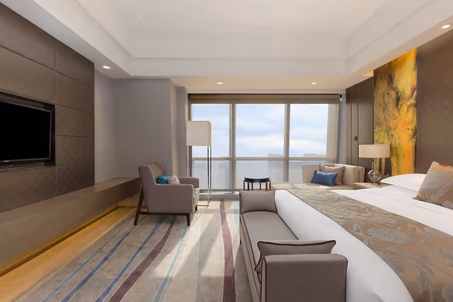 Luxury Suite