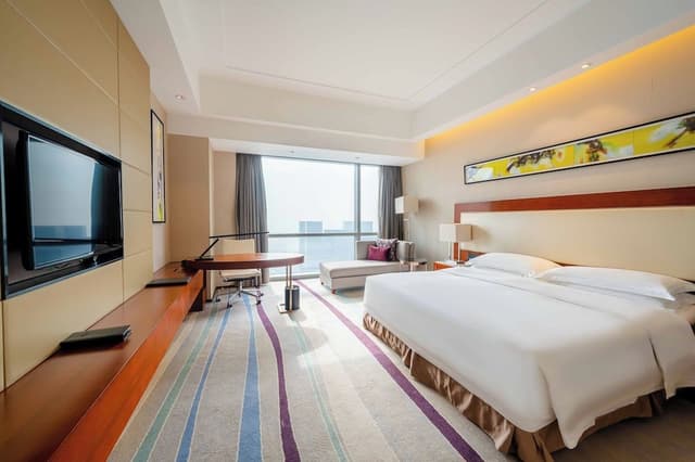 Standard Room, 1 King Bed