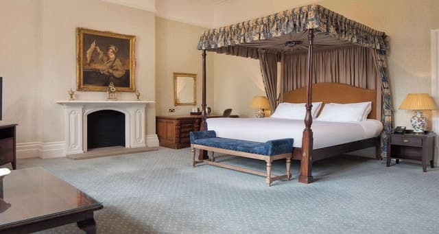 Superior Suite, 1 King Bed, Non Smoking (Four Poster Bed)
