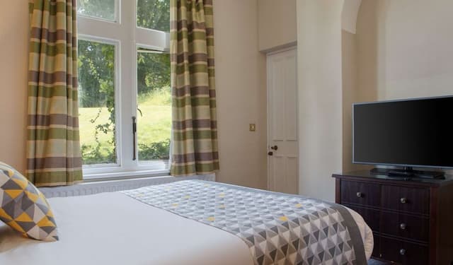 Deluxe Suite, 1 King Bed, Non Smoking (Four Poster Bed)