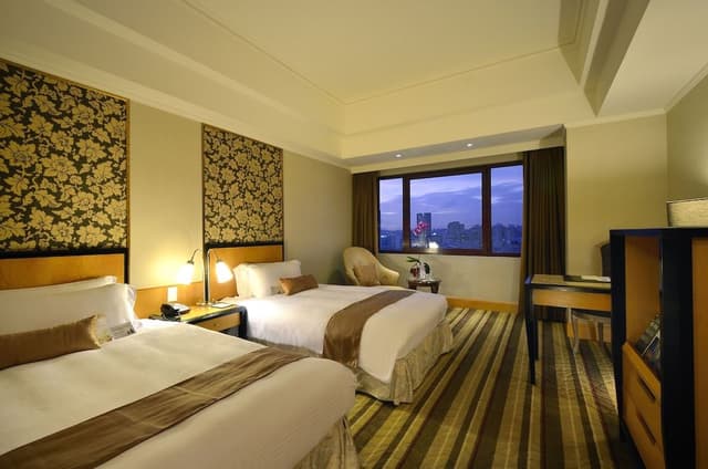 Deluxe Twin Room