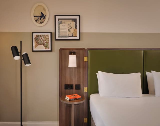 Superior Room, 1 Double Bed (Superior Room Castle View, 1 King Bed)