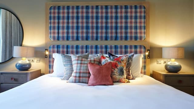 Double Room, Balcony (Loch View)