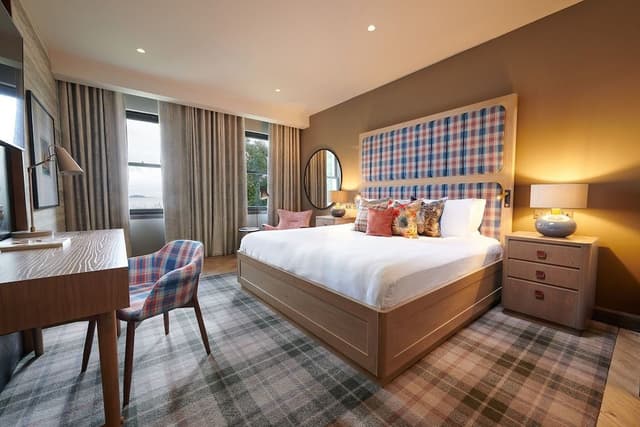 Double Room, Balcony (Loch View)