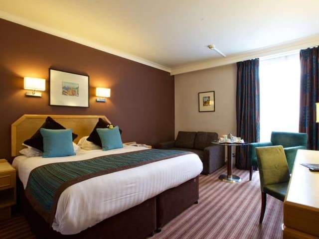 Family triple room