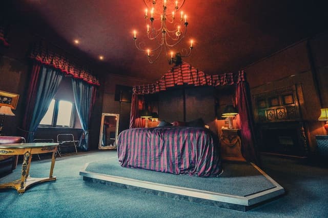 Deluxe Suite, 1 King Bed (Prince of Wales)