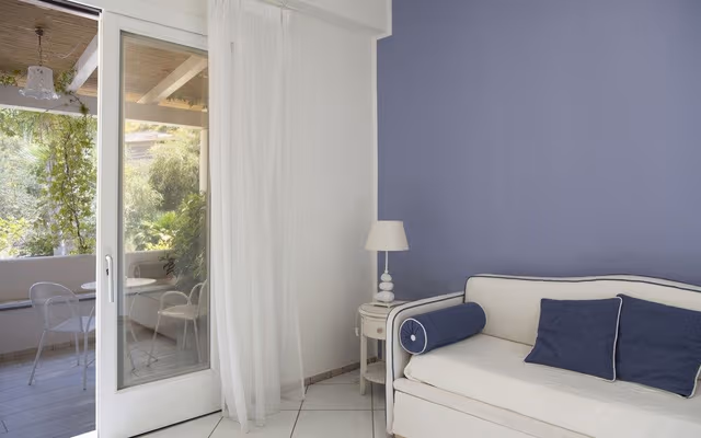 Suite, Garden View