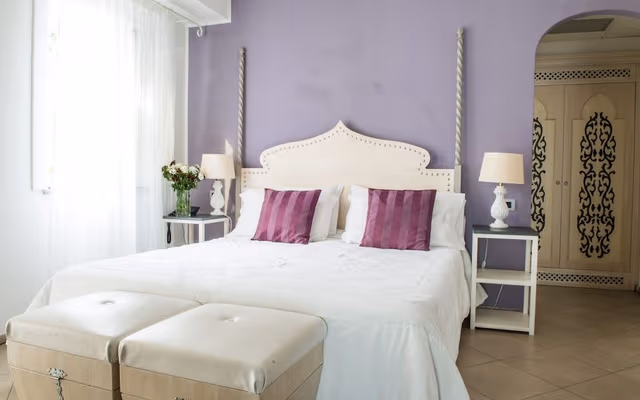 Suite, Sea View